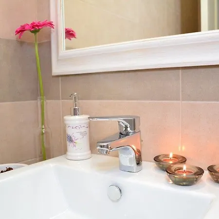 Dimora Delle Rondini B&B 폴리나노 아마레