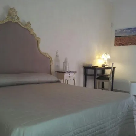 Dimora Delle Rondini B&B 3*