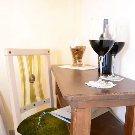 Dimora Delle Rondini Bed & Breakfast