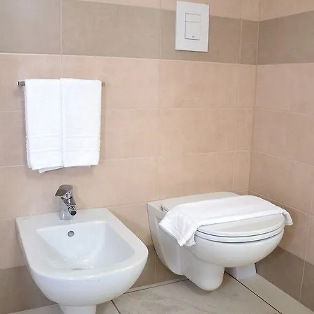 Dimora Delle Rondini 3*