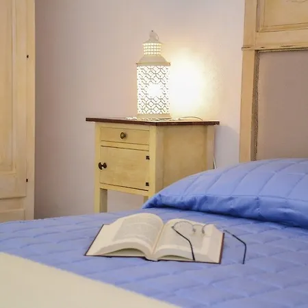 Dimora Delle Rondini Couette-café 4*