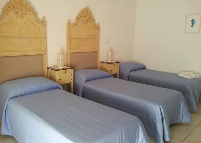 Dimora Delle Rondini Bed & Breakfast 3*